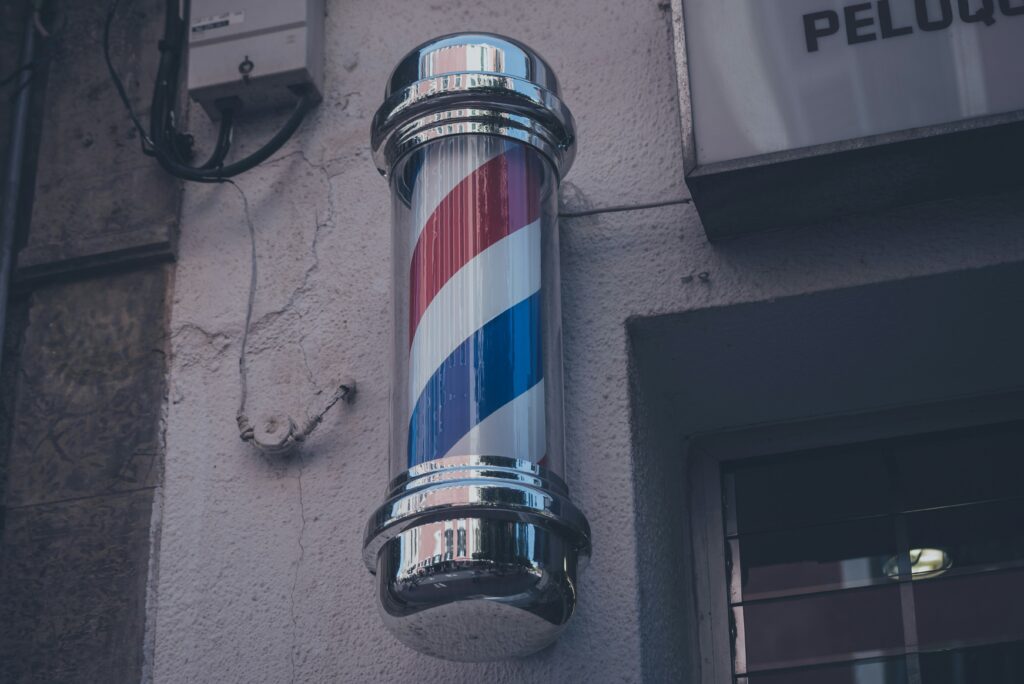 The Revival of Classic Barbering: Why Men Are Returning to Traditional Shops